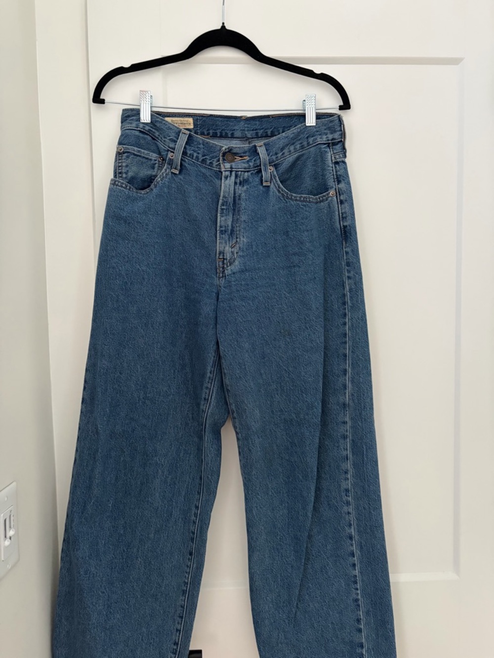 Levi's Boyfriend Jeans in Medium Blue Wash